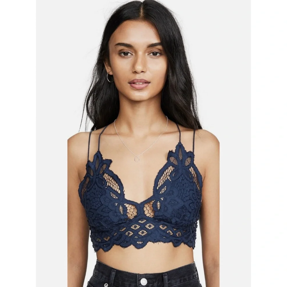 FREE PEOPLE - FP ONE ADELLA BRALETTE IN NAVY Size Small